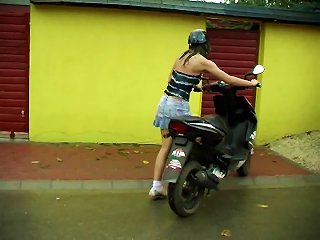 Taking Her Scooter For A Service & Ends Up With Jizz On Her Face Teen Video